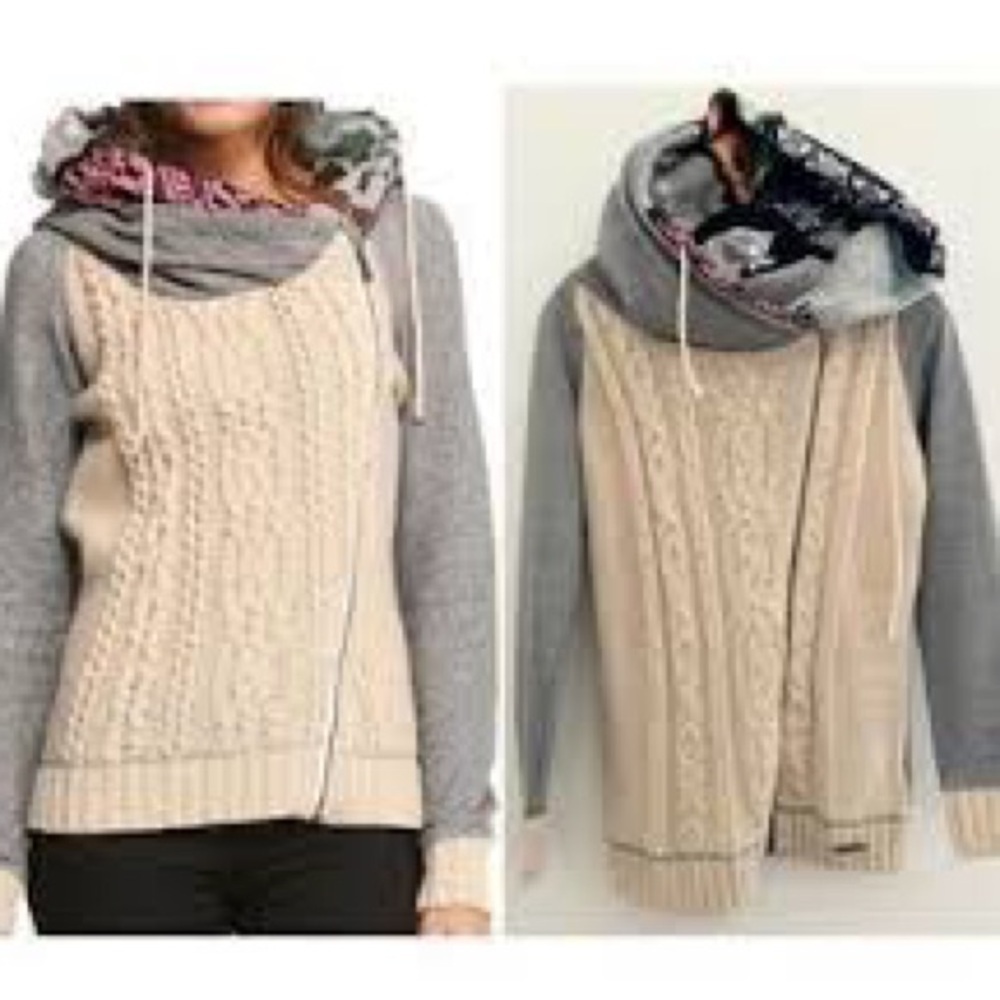 Desigual Sz L Rast hoodie Nordic Mixed print cable knit assymetric zip cardigany